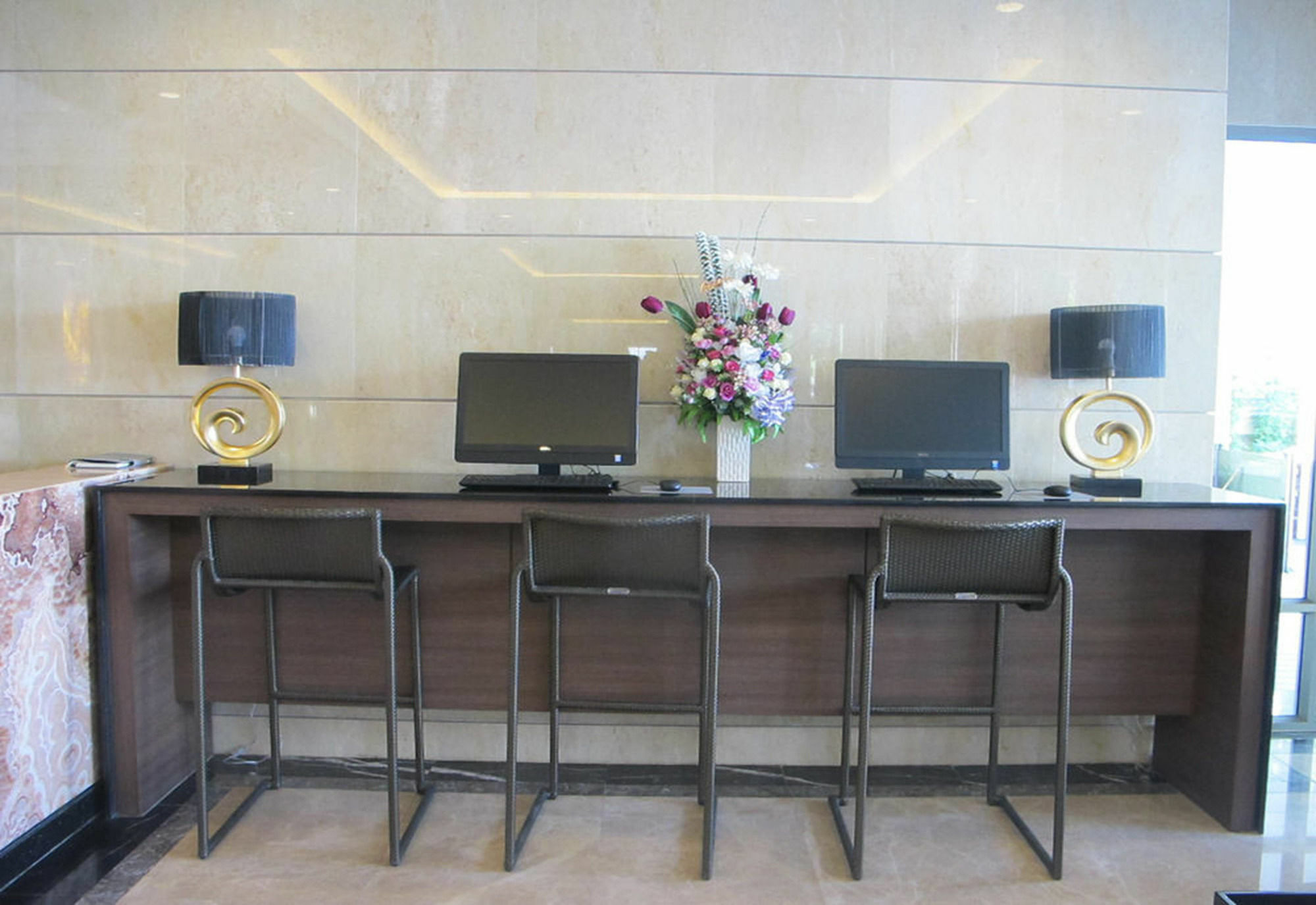 March Hotel Pattaya Eksteriør bilde