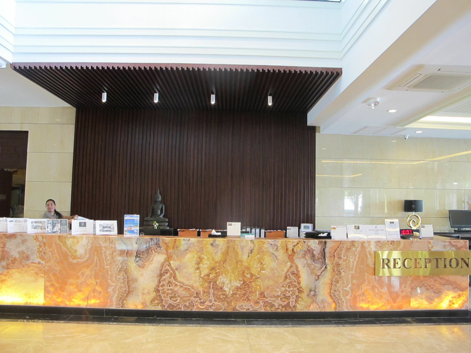 March Hotel Pattaya Eksteriør bilde